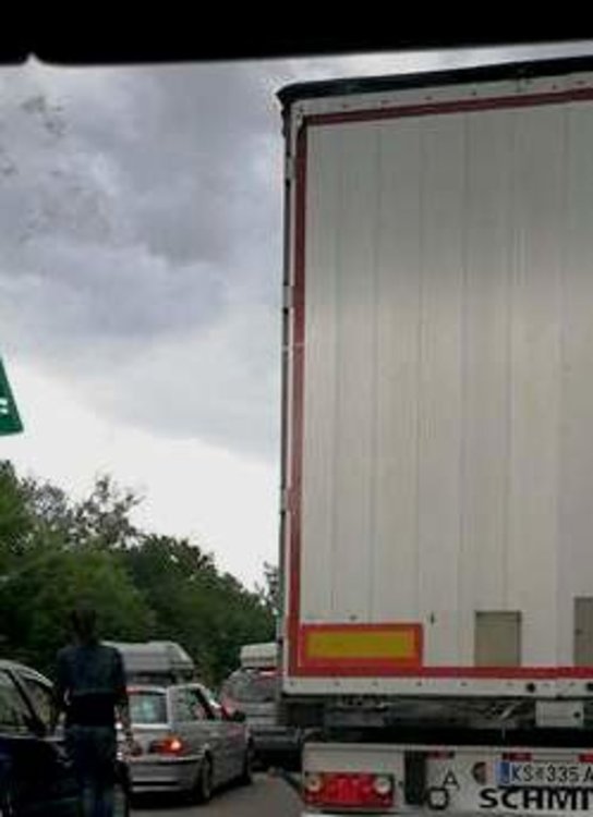 Опашки на пункт за Гърция, хасковлии чакат часове