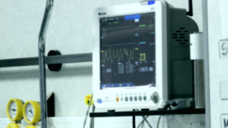 Момче, загубило крака си, създава програма за 3-D протези