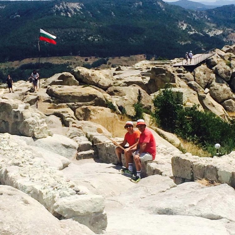 Бразилски туристи видяха за първи път Дяволския мост