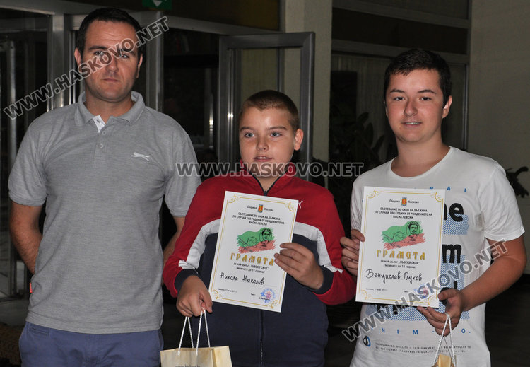 Бадминтонист и лекоатлет първенци на Лъвски скок за годишнината на Апостола