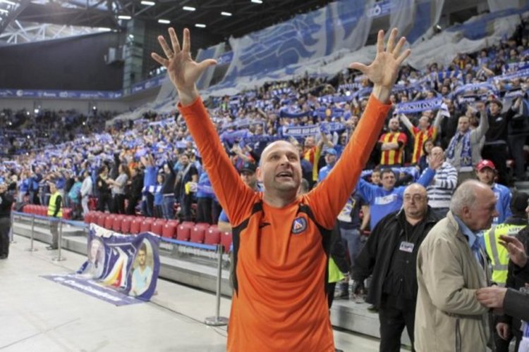 Звездният ни рожденик днес: Тити Папазов на 50 години  