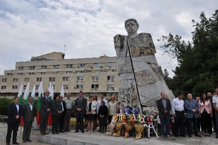 Кърджали почете 180 години от рождението на Васил Левски