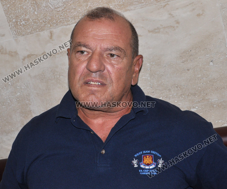 Коста Атанасов