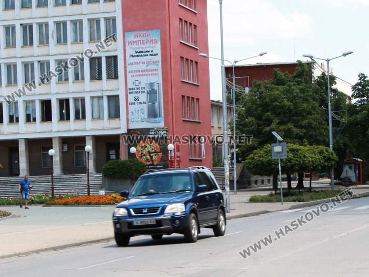 По булеварда ще се сменят 12 -метрови тръби