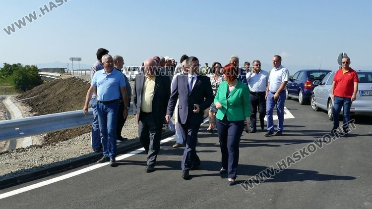 Първомайци вече ще се прибират от морето през новия пътен възел „Плодовитово”