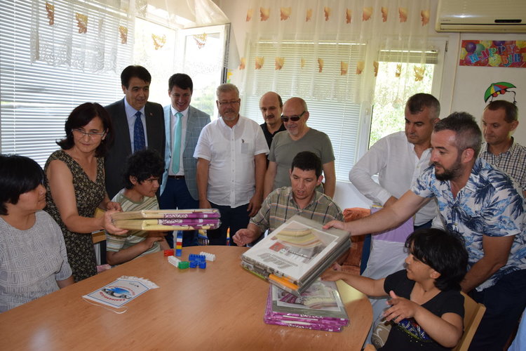 Дарение от Бурса за Защитеното жилище в Ардино