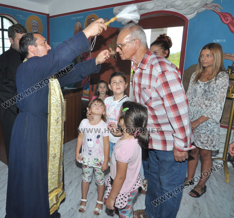 Погребаха за петстотен път Свети Илия край Сираково