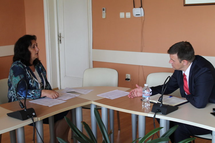 Областният управител тръгва по общините за срещи с хората