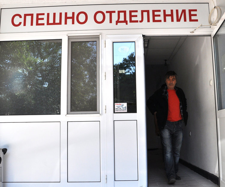 23-годишен хасковлия бере душа, пребит след обиди в интернет