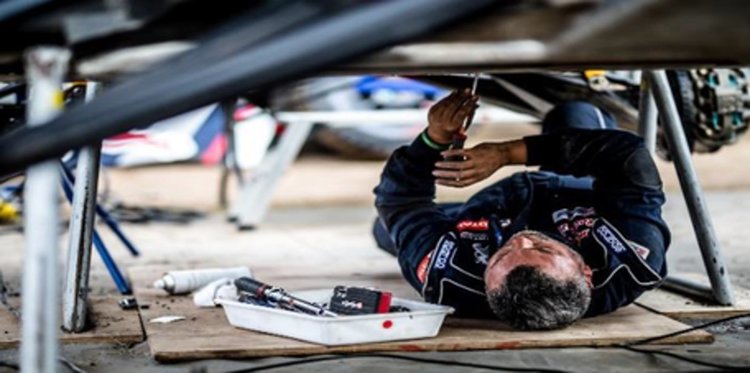 PEUGEOT триумфира на "Пътят на коприната"