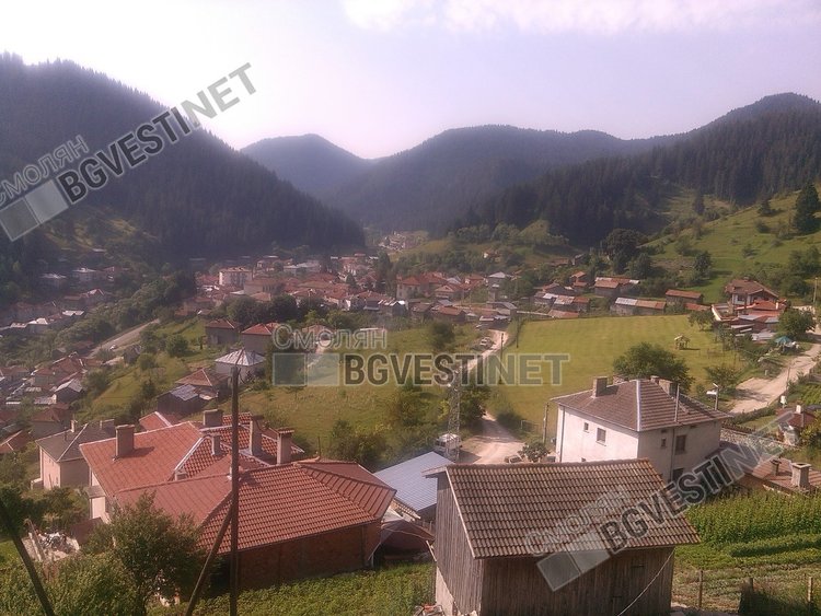 Погребват Кристиян в Триград, селото потъна в скръб и траур