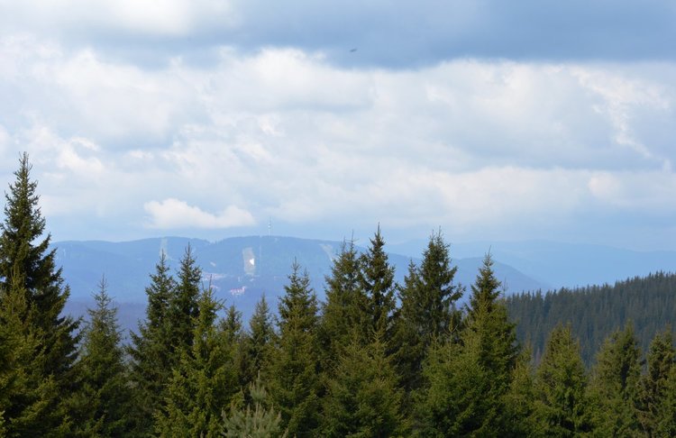 Отново горещини, но на отделни места в планините ще превали