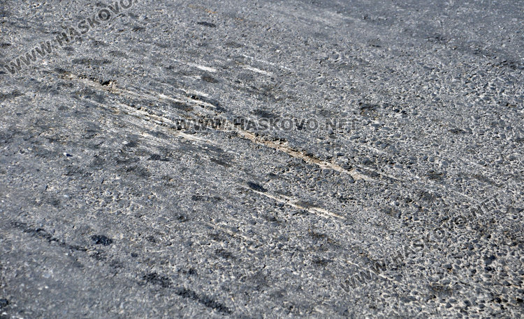 Шофьори: Легналите полицаи в Хасково ниски и излишни или високи и опасни