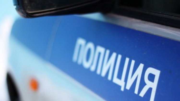 Два камиона смазаха кола на Е79, мъж загина