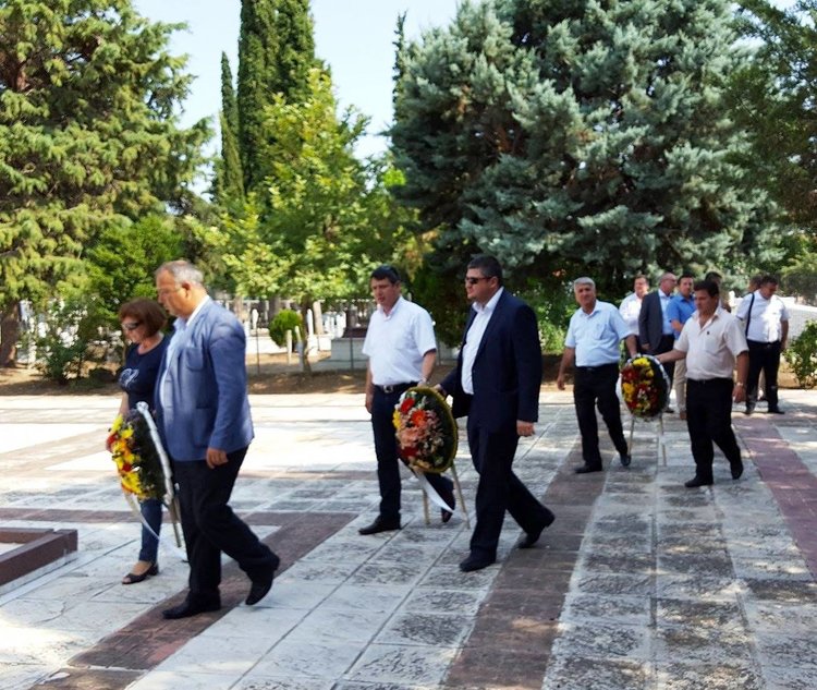 ДПС почете паметта на лидера на турците в Гърция д-р Садък Ахмет