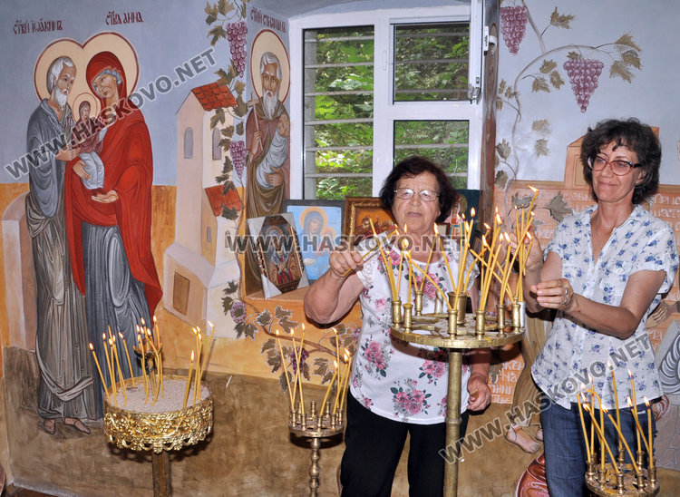 Кметове и общински съветници на курбана за св. Анна в Тракиец