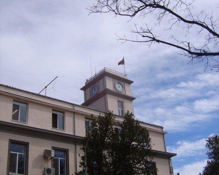 Община Кърджали ще смени говорителите на пеещия часовник,късо съединение го изкара от строя