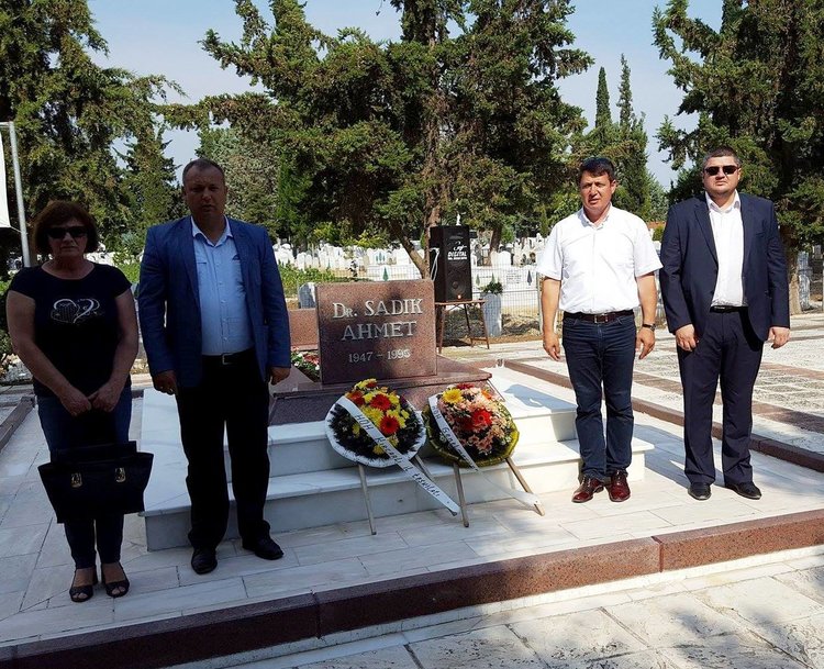 ДПС почете паметта на лидера на турците в Гърция д-р Садък Ахмет