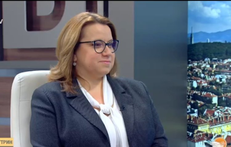 Деница Златева бе призована като свидетел по делото за ремонта на НДК