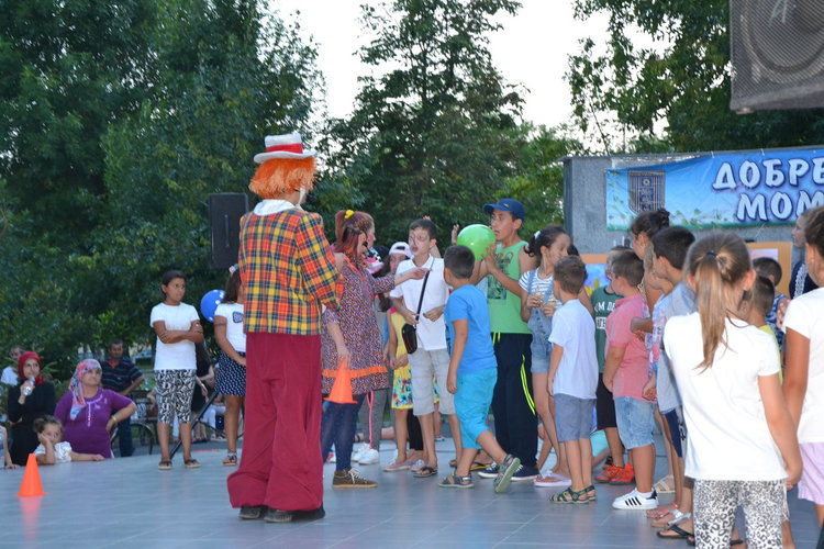 С много настроение премина детския празник за децата на Момчилград