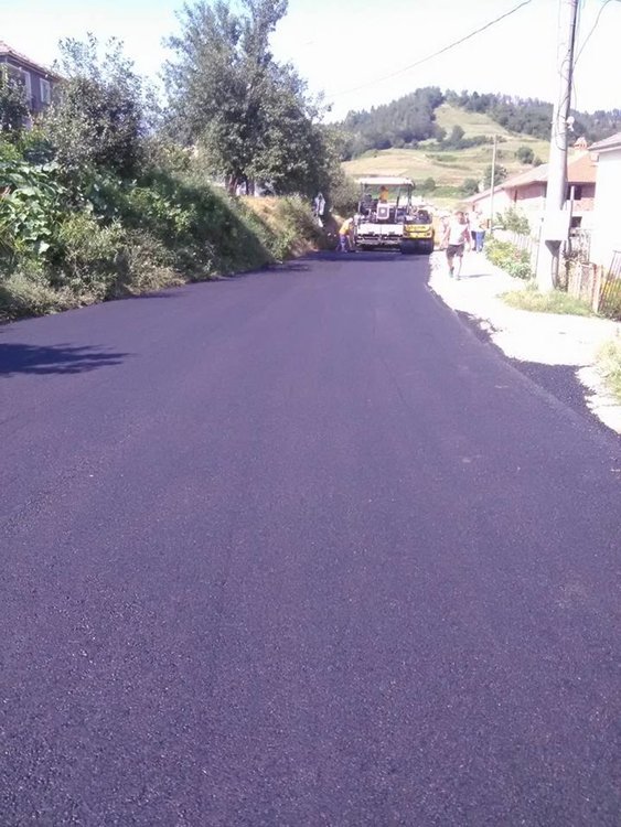 Положиха нов асфалт и в Падина