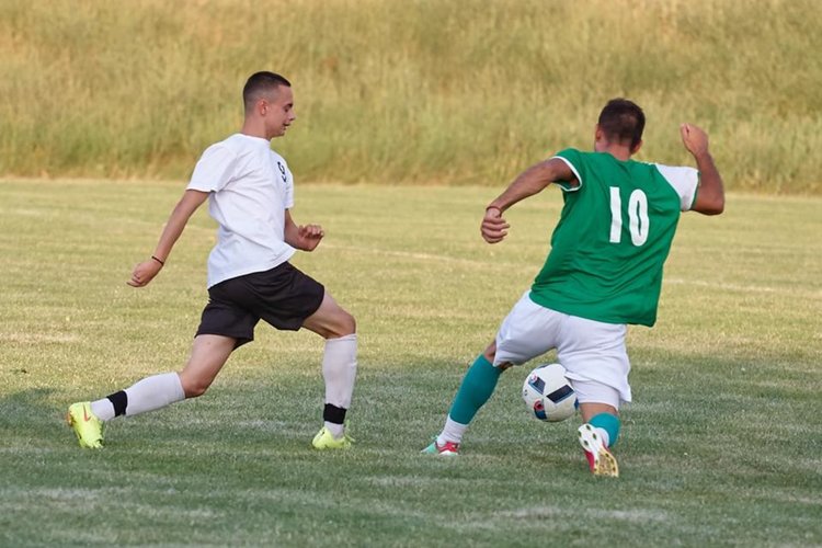 Две разгромни победи в контролни мачове записа „Борислав“