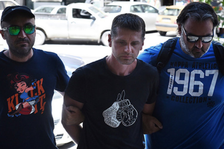 Арестуван в Гърция основател на криптовалутна борса, обвинен за пране на милиарди долари