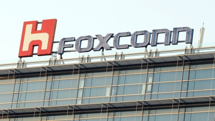 Тайванската Foxconn ще изгради за 10 милиарда долара фабрика в Уисконсин