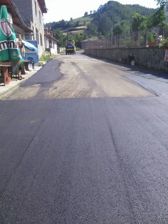 Положиха нов асфалт и в Падина