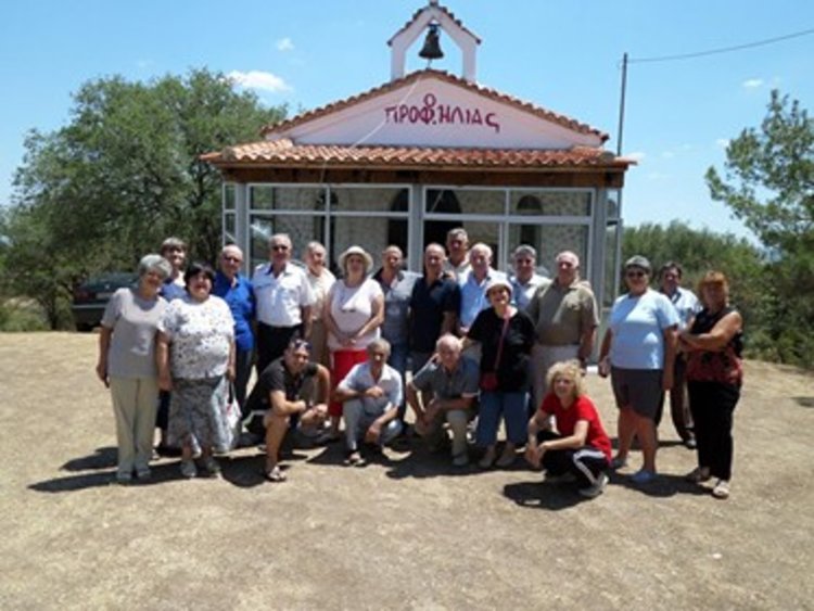 Кърджалийски самодейци на празника Илинден в Диони, Гърция