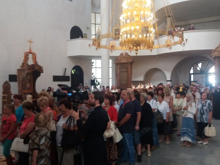 Епископ Арсений: България сега е един прикован на болничен одър смъртник