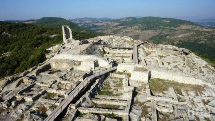 Откриха град на мъртвите на Перперикон