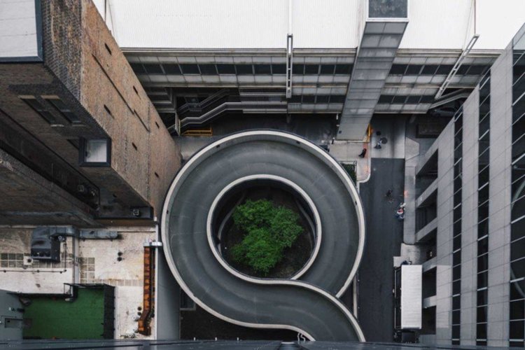 Scott Firestone / EyeEm - категория Архитектура