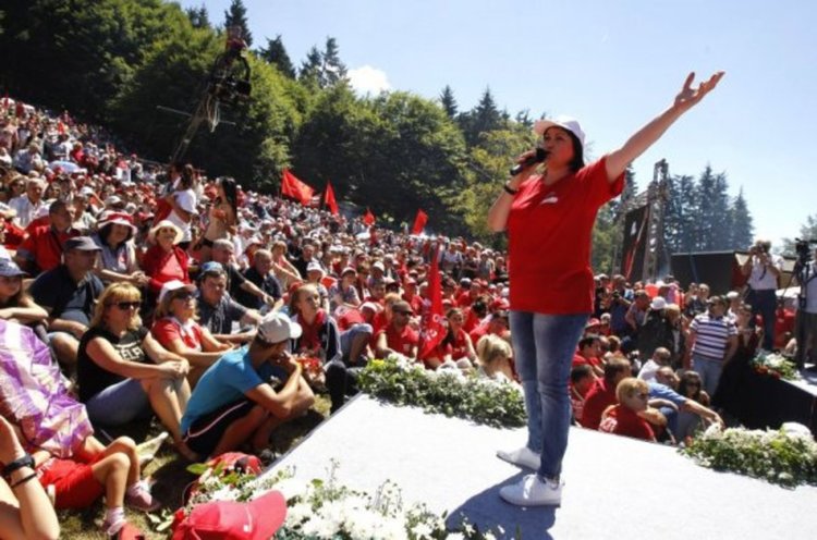 Нинова пред 60 000 на Бузлуджа: Да обединим народа си