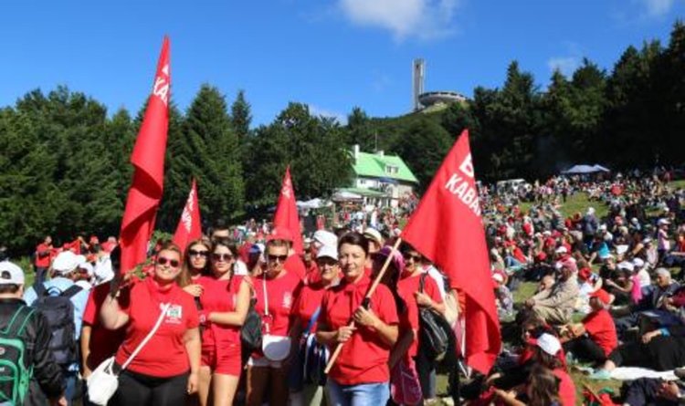 Нинова пред 60 000 на Бузлуджа: Да обединим народа си