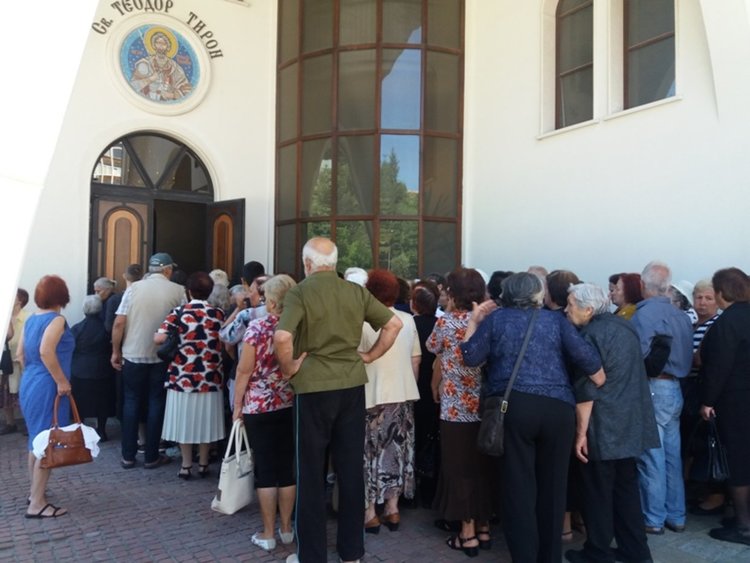 Епископ Арсений: България сега е един прикован на болничен одър смъртник