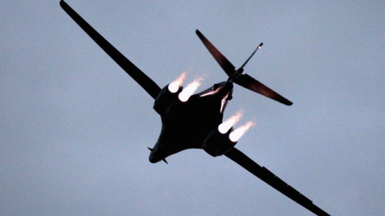 Два американски бомбардировача В-1В са прелетели над Корейския полуостров