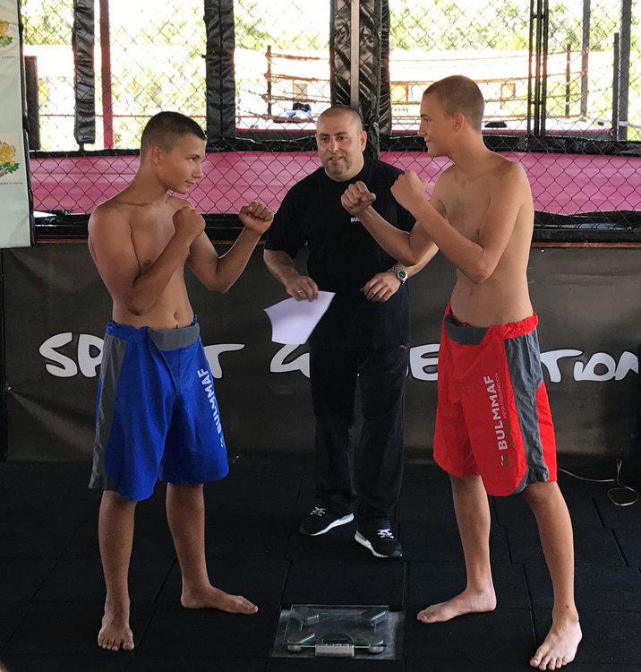 Трима хасковски бойци с шампионски титли от Национална купа по ММА