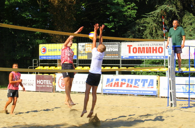 Най-големият Национален турнир по плажен волейбол стартира утре на кортовете в „Арпезос“