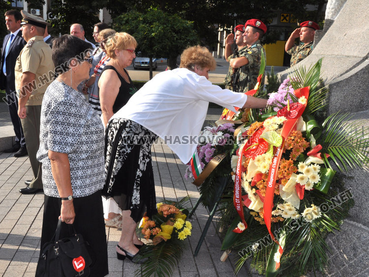Общественици и граждани почетоха Илинденско-Преображенското въстание