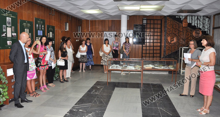 Изложба от 11 табла описва живота и делото на Левски