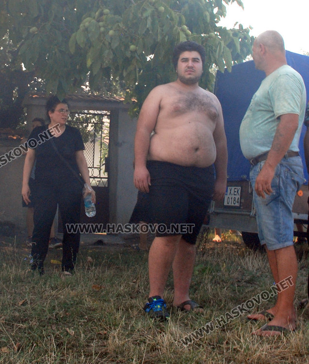 Изгоря къщата на цветарка в Болярово, 3 пожарни я гасиха