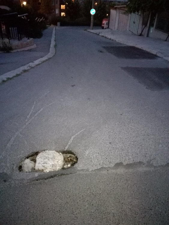 Хасковлия: ул. „Днепър“ пропадна, ще се убием