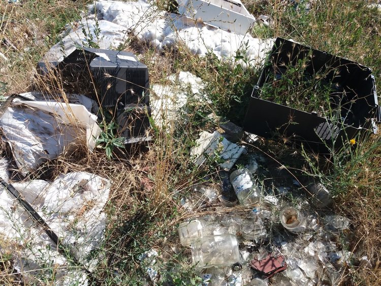 Незаконно сметище превзема Първомай