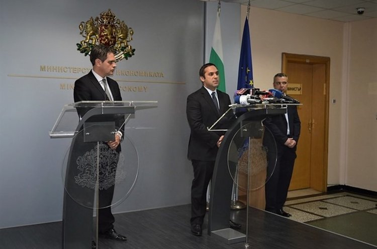 Министерството на икономиката oптимизира 113 административни услуги