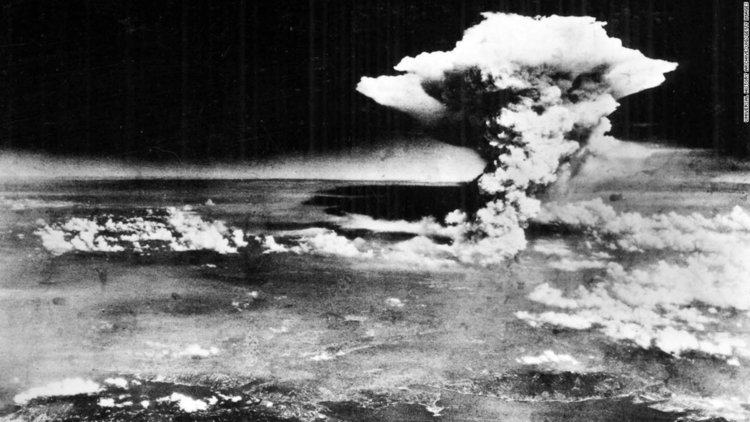 Светът помни: 72 години от атомната бомба в Хирошима