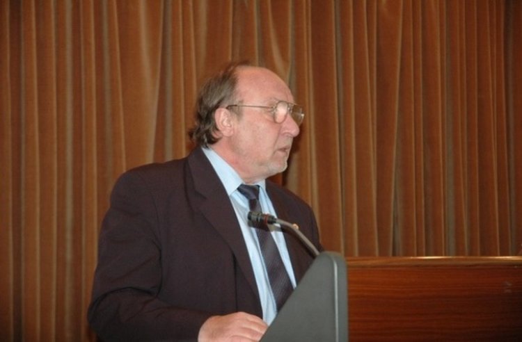 Почина дългогодишният шеф на Онкото д-р Венко Балабанов