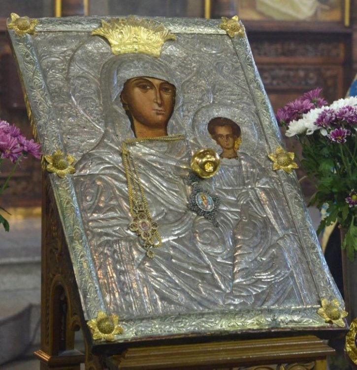Чудодейна икона на Богородица, даряваща отрочета на бездетни майки идва в Смолян