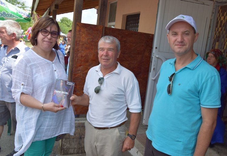 Поетът  Рамазан Улусой  представи в Горно Прахово  новата си книга  „Цената на живота“