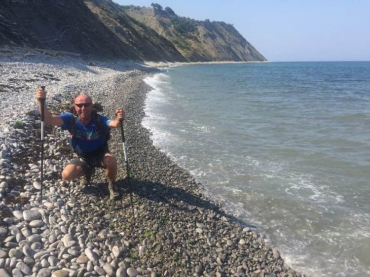 Бивш депутат прекоси 650 километра по билото на Стара планина